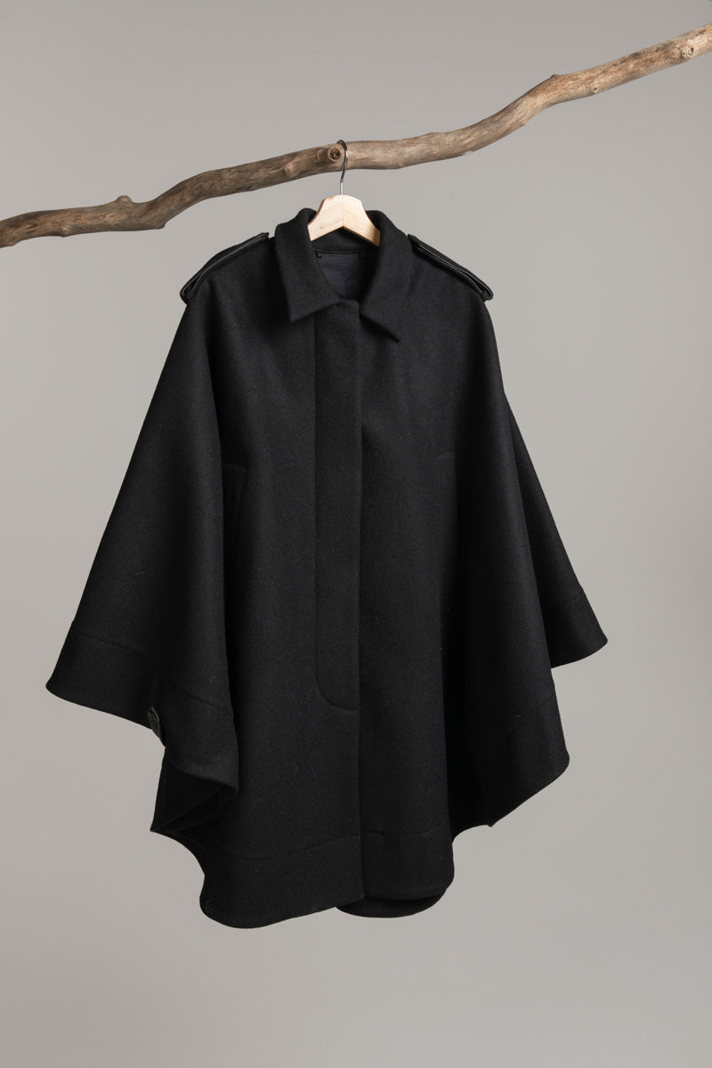 Wool Cape | Black