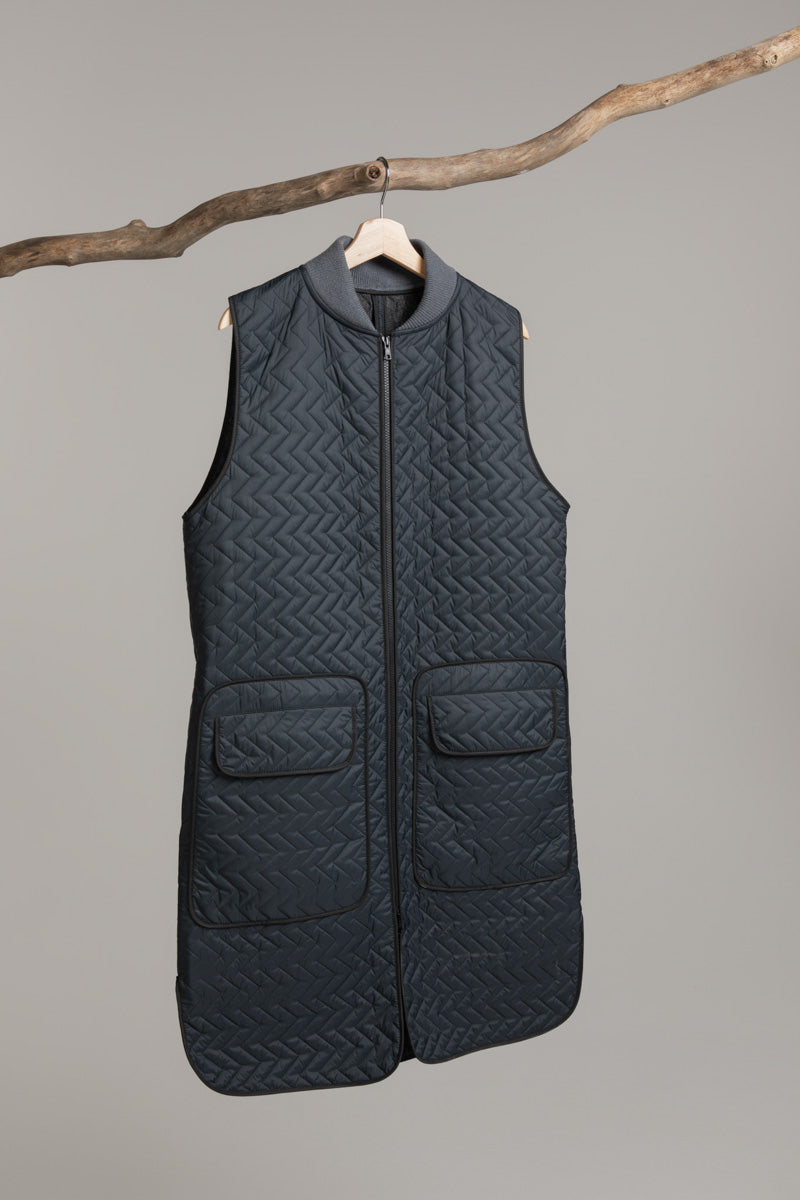 Long Quilted Gilet | Slate Grey